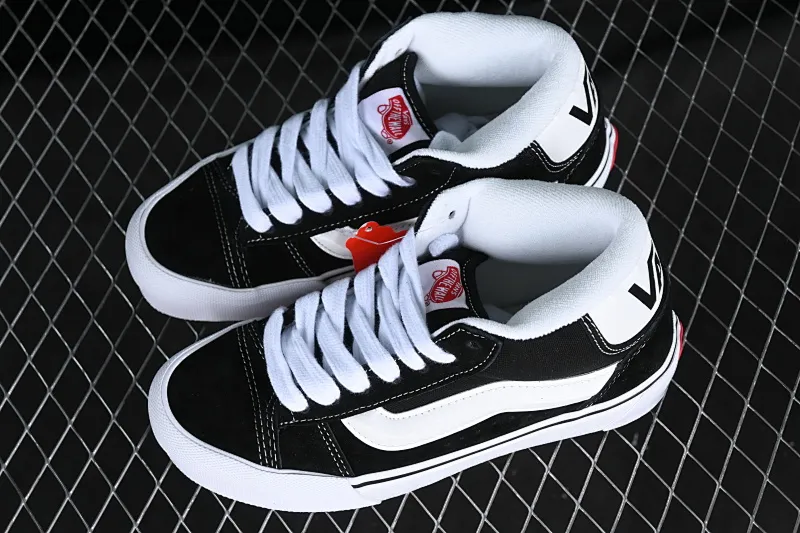 All categories Vans Vans series Vans Mid Vans Zhongbang Vans Knu Skool Vans official fat version of mid-top bread shoes VN000CQ96BTR